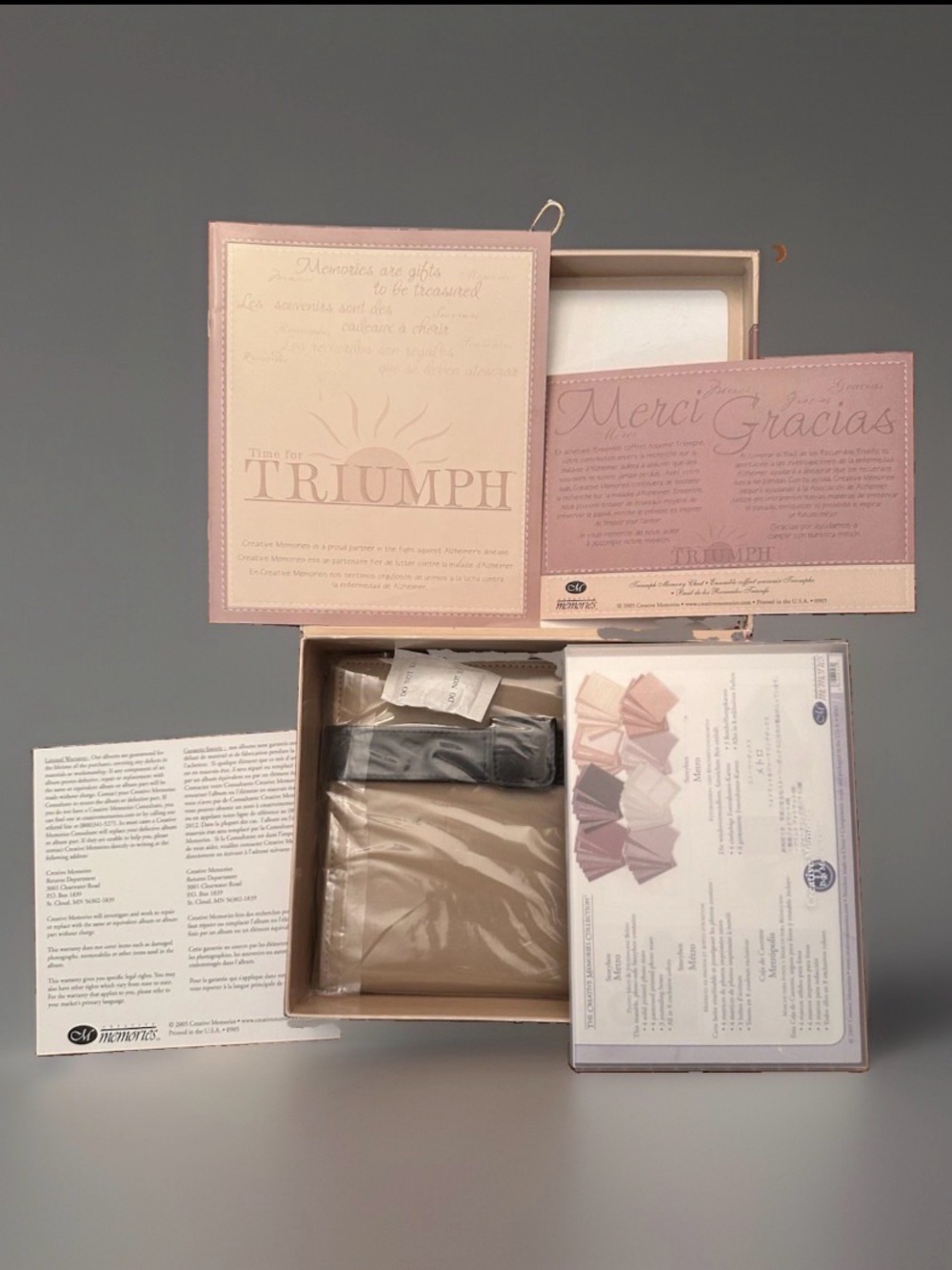 NEW Creative Memories Triumph Memory Chest Scrapbook Album Retired